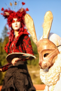 Spettacolo itinerante con Alice nel Paese delle Meraviglie per feste di paese, carnevale, matrimonio